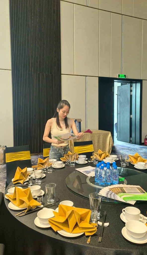 Nước Đóng Chai Thương Hiệu Riêng